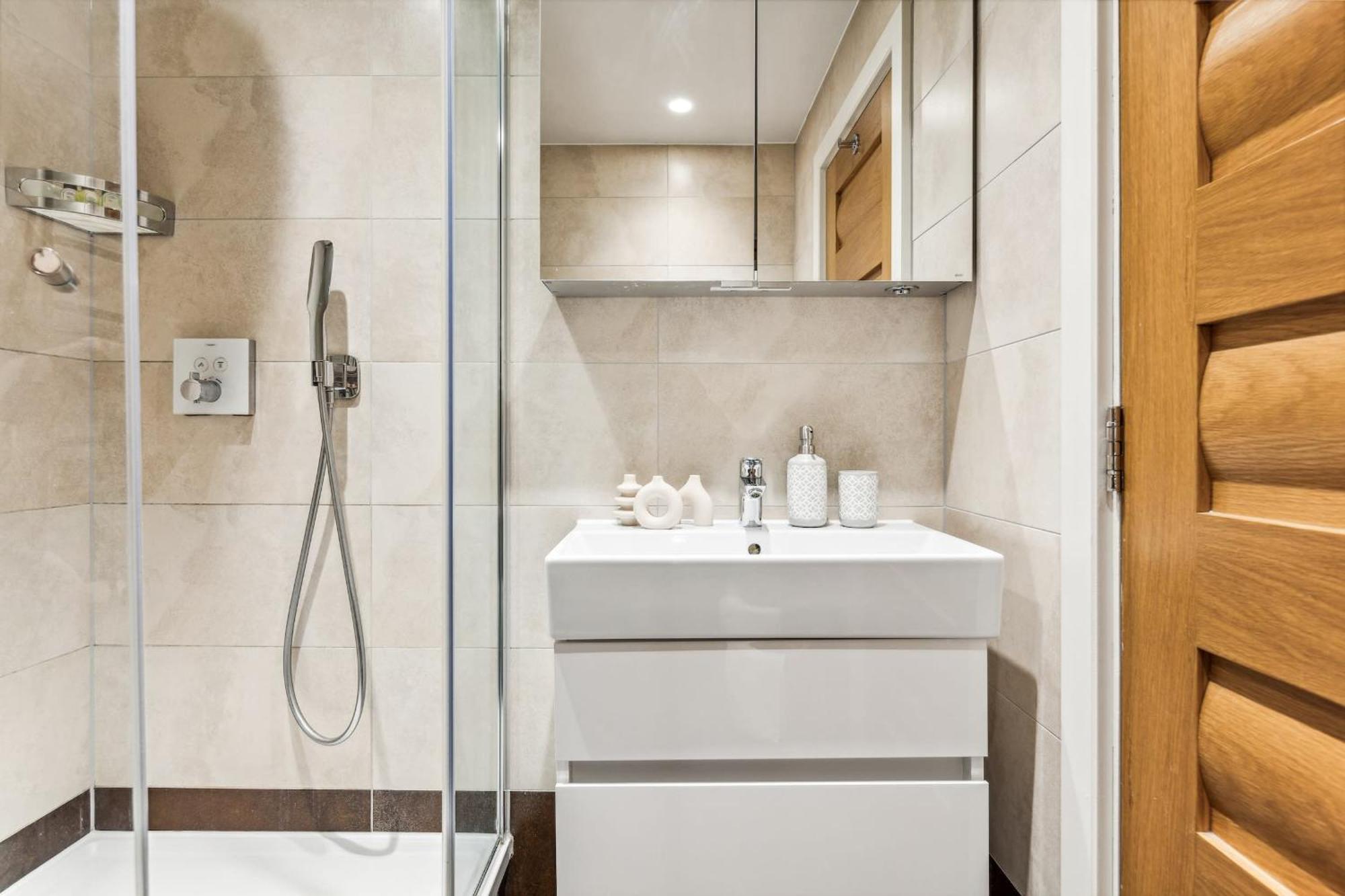 Modern 1Br In Central Fitzrovia - Cityapartmentstay Londra Dış mekan fotoğraf